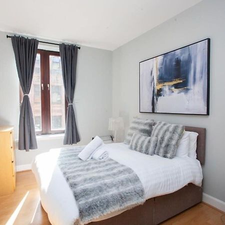 Modern And Refurbished Flat In Merchant City Glasgow Exterior photo