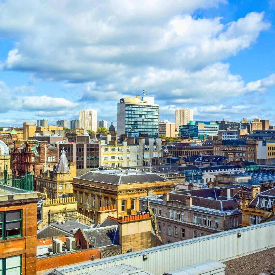 Modern And Refurbished Flat In Merchant City Glasgow Exterior photo