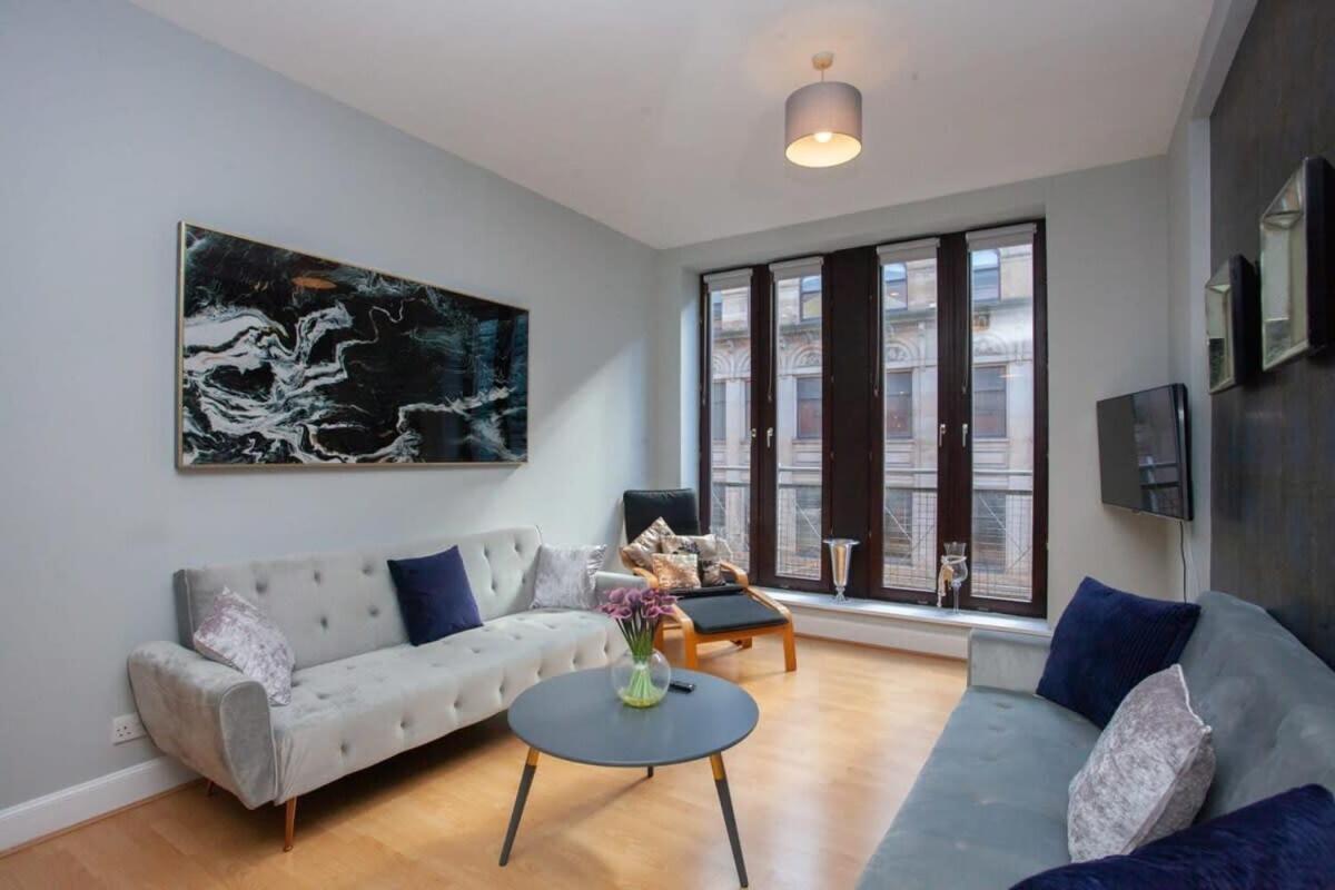 Modern And Refurbished Flat In Merchant City Glasgow Exterior photo